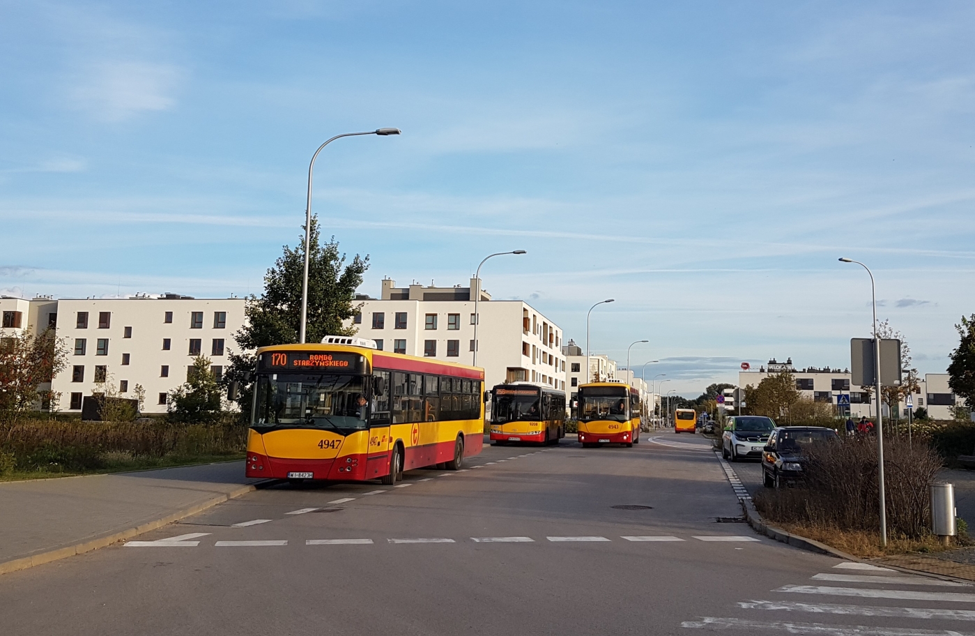 4947
Rój autobusów na Osiedlu Wilno
Słowa kluczowe: M121M 170 4947 PKPZaciszeWilno