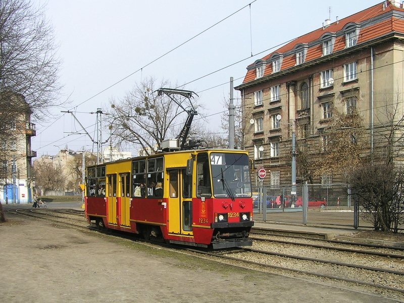 1234
Linia 47, wersja zastępczo-uzupełniająca (stała, żeby było zabawniej).
Słowa kluczowe: 105Na 1234 47 AlejaTysiąclecia 2009 R2