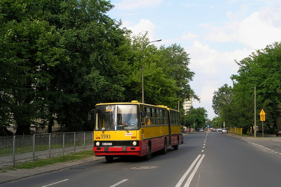 5593
Jeszcze taki bonus już zupełnie na koniec. Ostatni dzień kursowania linii 356 i prezent od zajezdni na pożegnanie linii.
Słowa kluczowe: IK280 5593 356 Bartnicza