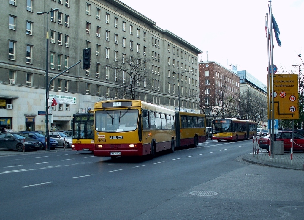 7690
Takiej Świętokrzyskiej dziękujemy. Albo już nawet podziękowaliśmy. Wozowi bym nie dziękował, ale co robić...
Słowa kluczowe: M181MB 7690 116 Świętokrzyska