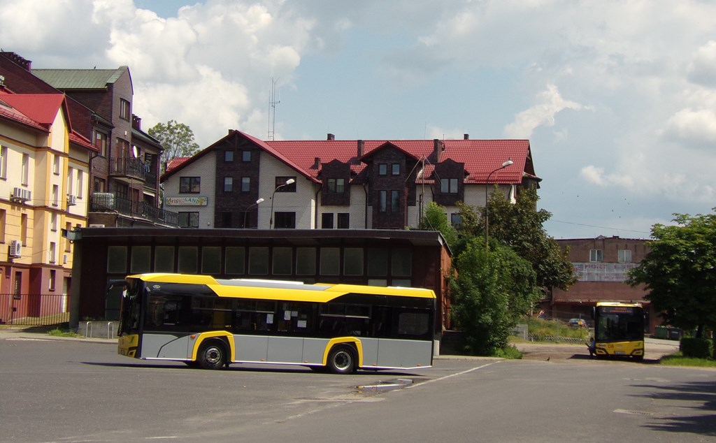 06
Solarisy Urbino 10,5 o numerach 06 i 08 ( rocznik 2019 ) należące do Związku Komunalnego Gmin "Komunikacja Międzygminna" w Olkuszu.
Słowa kluczowe: SU10,5 06 08 Składowa