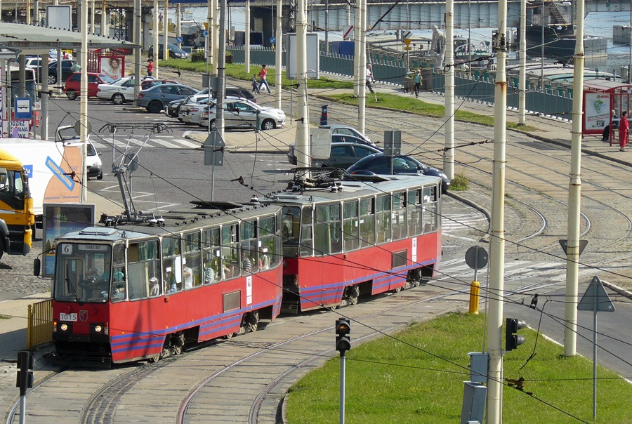 1015+1016
Na szóstce roi się od 105-tek, czasem trafi się jakiś w miarę oryginalnie wyglądający skład.
Słowa kluczowe: 105Na 1015+1016 6 Kolumba