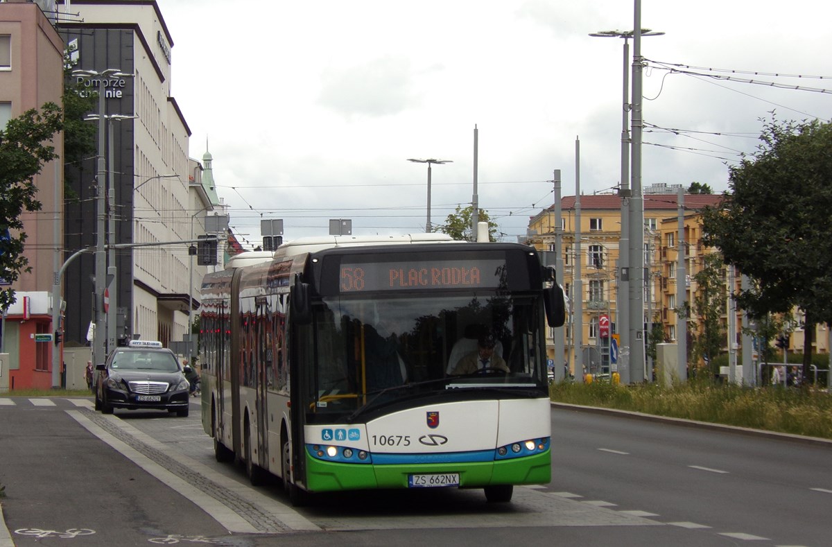 10675
Po przebudowie Placu Rodła w tym miejscu jest miejsce postojowe autobusów linii 58 i 59 - to przystanek techniczny.
Słowa kluczowe: SU18 10675 58 Piłsudskiego