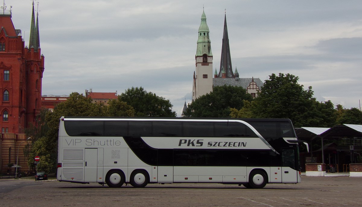 10694
Setra S431 DT
Słowa kluczowe: S431DT 10694 DworzecPKS