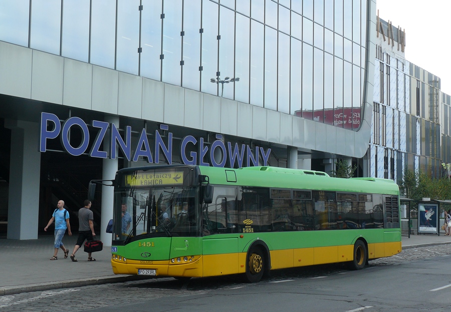 1451
Solaris na poznańskich "samolotach" czyli linii L na lotnisko Ławica.
Słowa kluczowe: SU12 1451 L PoznańGłówny