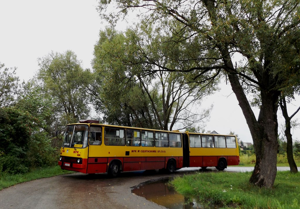 154
Pod Jasną Górą jeżdżą jeszcze dwa ex-warszawskie ekologi - 153 i będący na zdjęciu 154.
Słowa kluczowe: IK280 154 17 LiszkaDolna