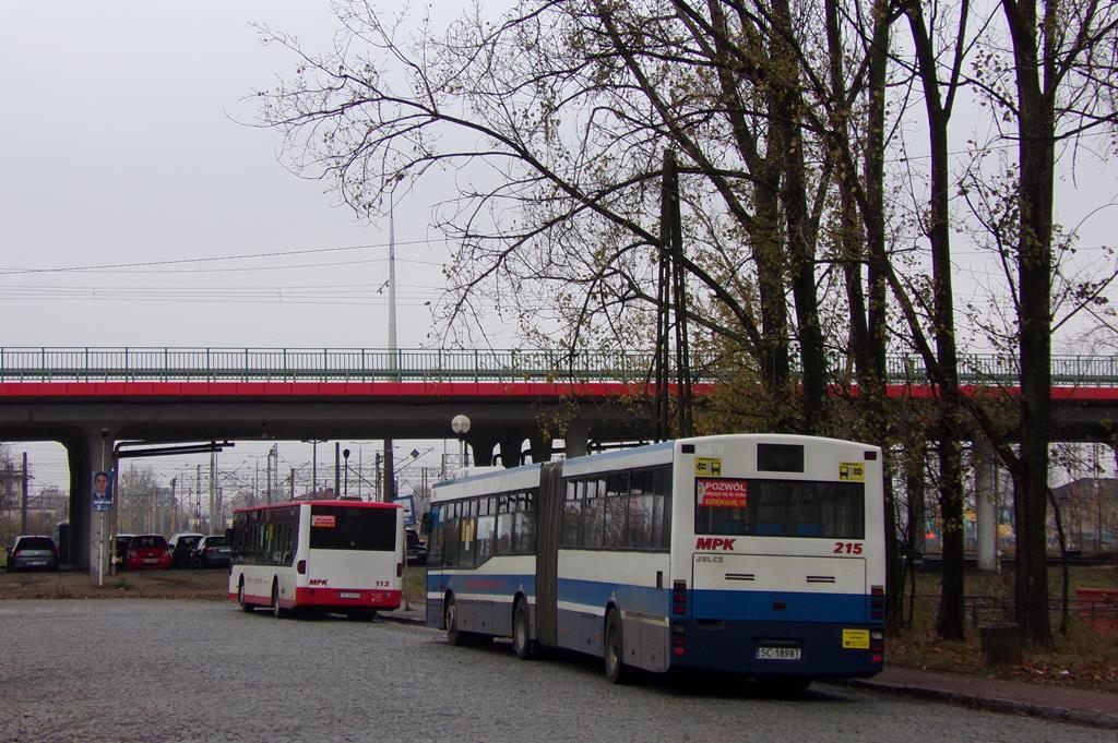 215
W zeszłym roku MPK Częstochowa kupiło sześć przegubowych Jelczy rocznik 2007, użytkowanych wcześniej przez MPK Kraków. W Krakowie model ten wycofano z użytku w październiku tego roku. W Grodzie Kraka autobus ten nosił numer DD470. MPK Kraków zachowało jeden wóz jako historyczny.
Słowa kluczowe: M181MB3 O530 215 113 12 34 RakówDworzecPKP