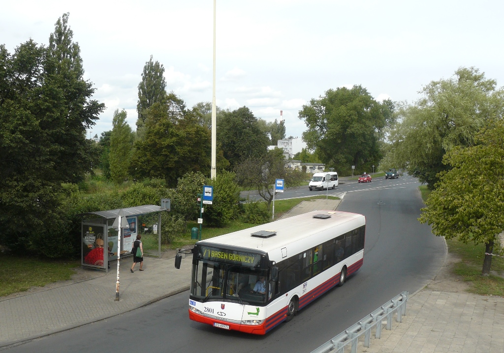 2801
Jeden z ostatnich fabrycznych autobusów w starych barwach.
Słowa kluczowe: SU12 2801 71 BasenGórniczy