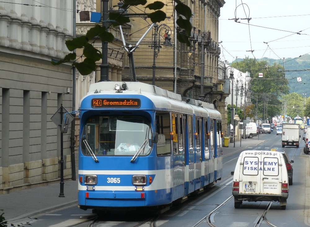 3065
Słowa kluczowe: 3065 GT8S 20 Piłsudskiego