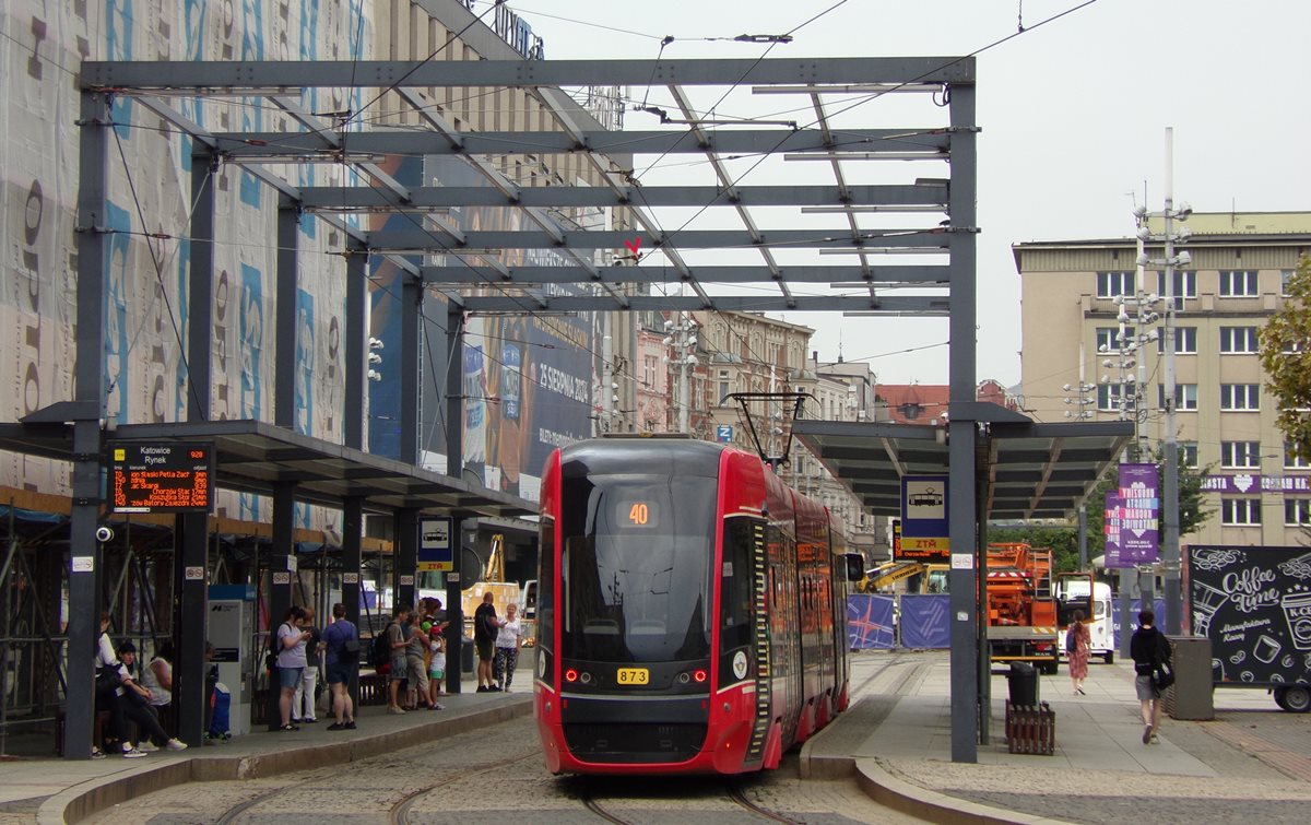 873
Słowa kluczowe: 2012N-10 873 40 Katowice Rynek