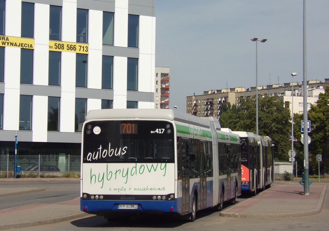 BH417
Linia 701 zastępuje tramwaje na trasie do Wzgórz Krzesławickich, która jest w trakcie przebudowy.
Słowa kluczowe: SU18H BH417 701 CzyżynyDworzec