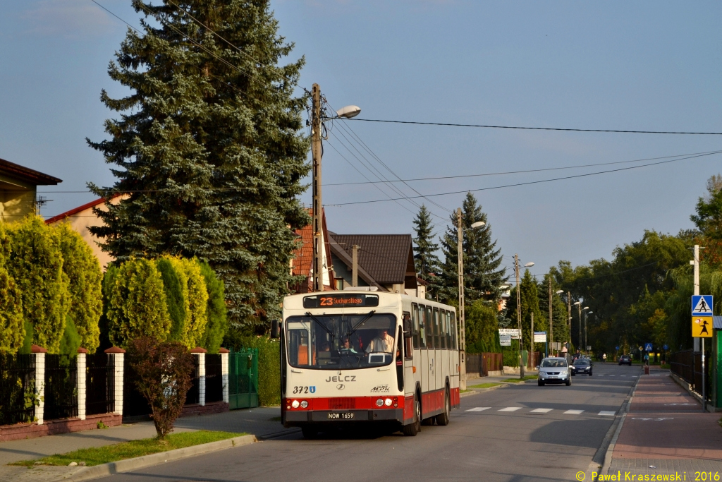 372
I drugi, zdecydowanie ładniejszy, z Jelczy.
Słowa kluczowe: 120M 372 23 NowySącz Nadbrzeżna Najelczańskimszlaku