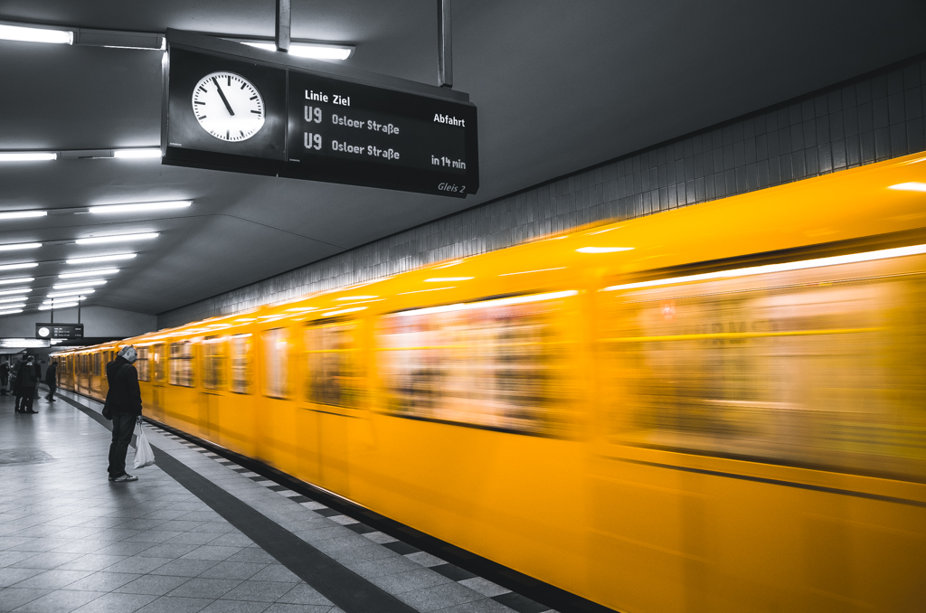 2530
Ma ktoś w ogóle pojęcie, czy w berlińskim metrze można używać statywu?
Słowa kluczowe: F Turnstrasse Berlin Niemcy U9