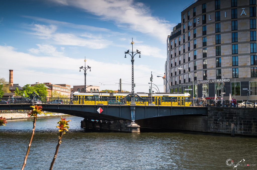 2009
Rok produkcji: 2000
Słowa kluczowe: Niemcy Berlin Friedrichstrasse GT6NZR 20 2009