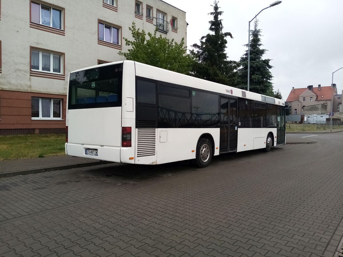 10421
MAN podczas odpoczynku na ulicy Nadodrzańskiej w Gryfinie
