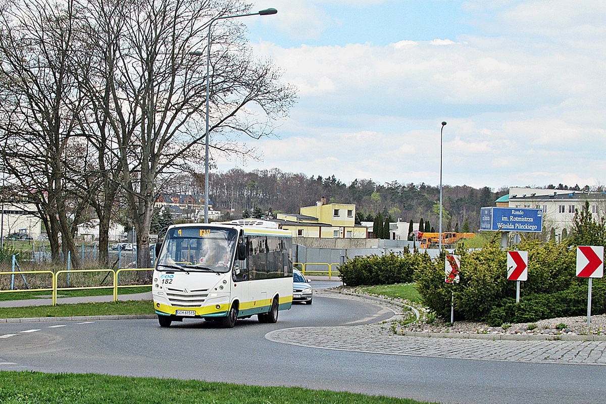 Iveco Daily 70C18 / MMI Urby LE GCH 61515
Chojnice, rondo Rotmistrza Witolda Pileckiego.
Słowa kluczowe: MZK_Chojnice