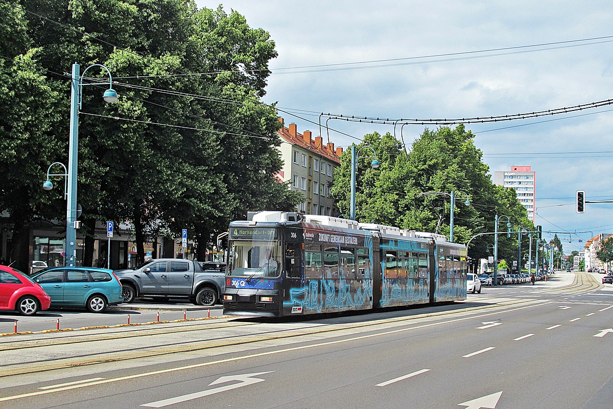 AEG GT6M #306
Frankfurt (Oder), Karl-Marx-Straße.
Słowa kluczowe: SVF