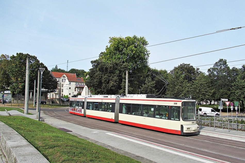 AEG GT6M #308
Frankfurt (Oder), pętla Stadion.
Słowa kluczowe: SVF