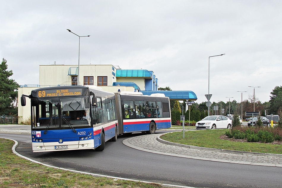 Solbus SM18 CB 257CS
Bydgoszcz, rondo Dr Jacka Śniegockiego. 
