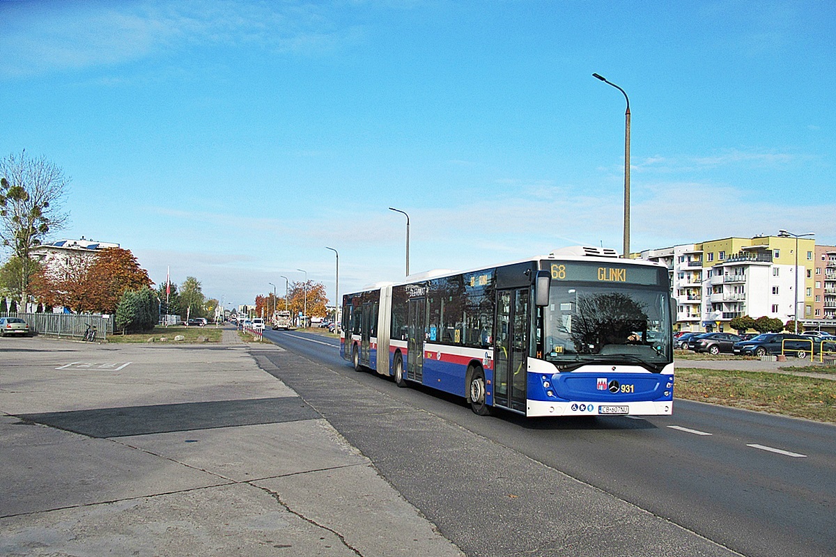 Mercedes-Benz Conecto CB 607NU
Bydgoszcz, ul. Glinki. 
Słowa kluczowe: MZK