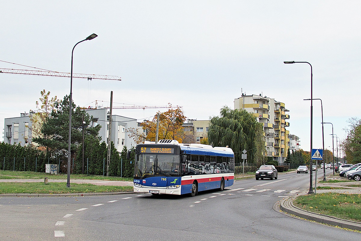 Solaris Urbino 12 CB 590CX
Bydgoszcz, ul. Powstańców Warszawy.
Słowa kluczowe: MZK