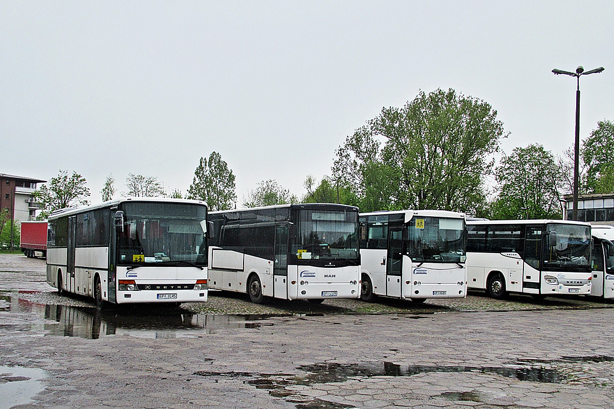 Setra S315 UL EPI JL45
Piotrków Trybunalski, dawna baza miejscowego PKS-u przy ul. Wolborskiej.
