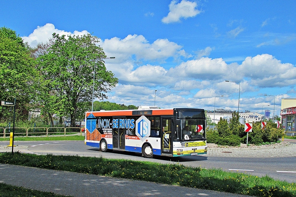 MAN NM223.2 GCH 59560
Chojnice, rondo Rotmistrza Witolda Pileckiego.
Słowa kluczowe: MZK_Chojnice