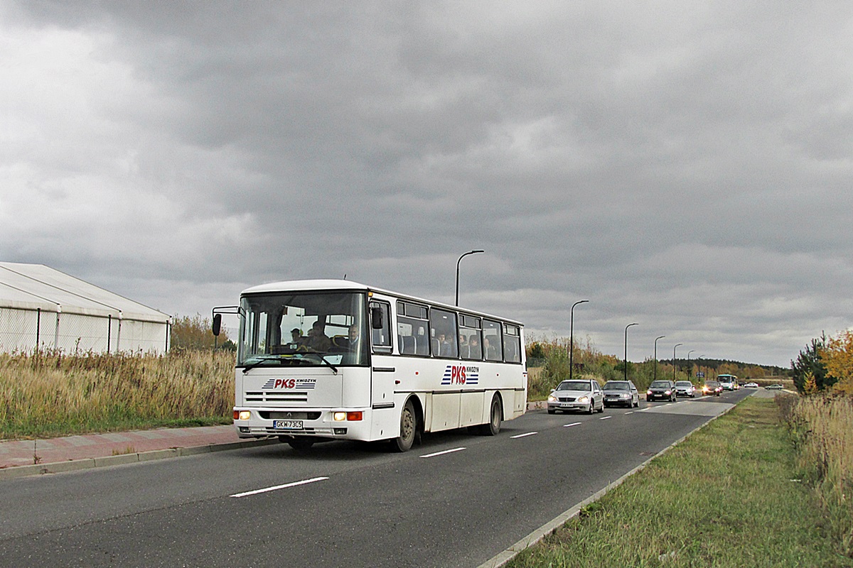 Karosa C935.1034 GKW 73C5
Kwidzyn-Miłosna, droga dojazdowa do pętli autobusowej przy fabryce Jabil.
Słowa kluczowe: PKS_Kwidzyn