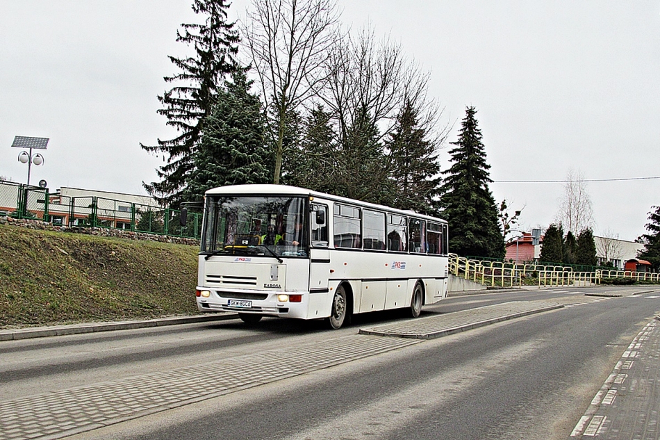 Karosa C935.1034 GKW 8GC6
Gardeja, ul. Sportowa.
Słowa kluczowe: PKS_Kwidzyn szkolny