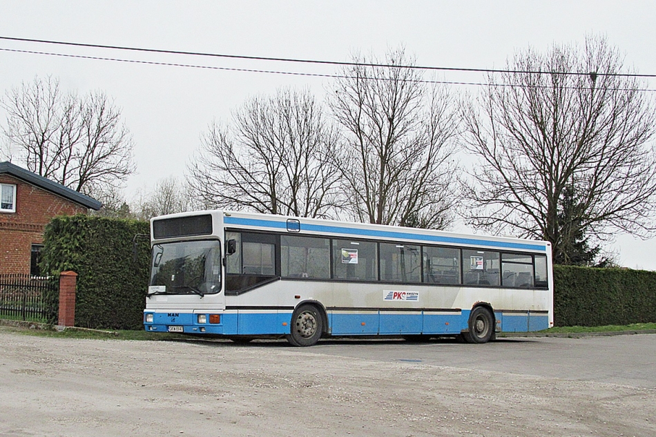 MAN EL222 GKW 8X47
Czarne Dolne, parking przy ul. 1000-lecia.
Słowa kluczowe: PKS_Kwidzyn