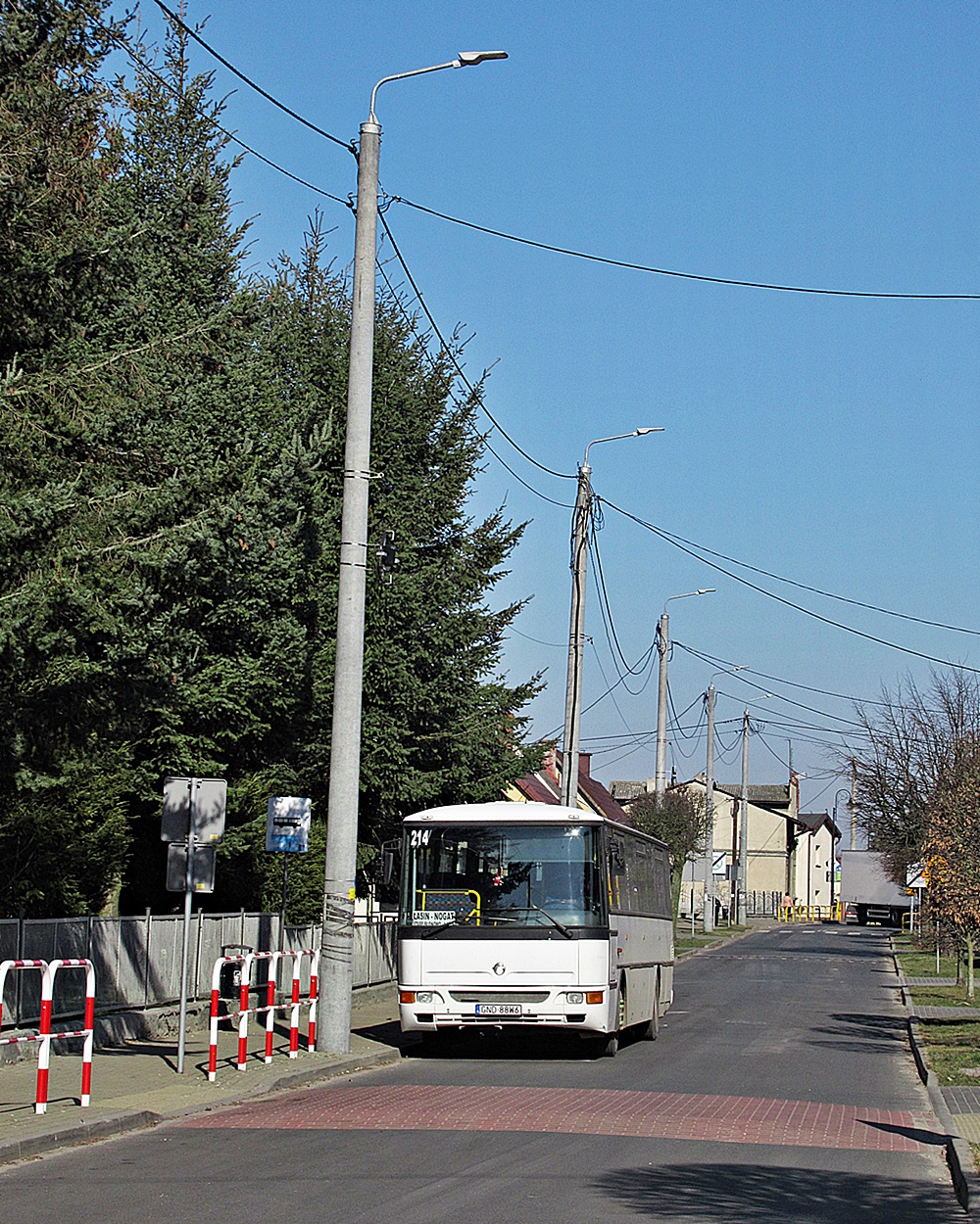 Karosa C955.1071 GND 88W6
Łasin, ul. Marii Skłodowskiej-Curie.
