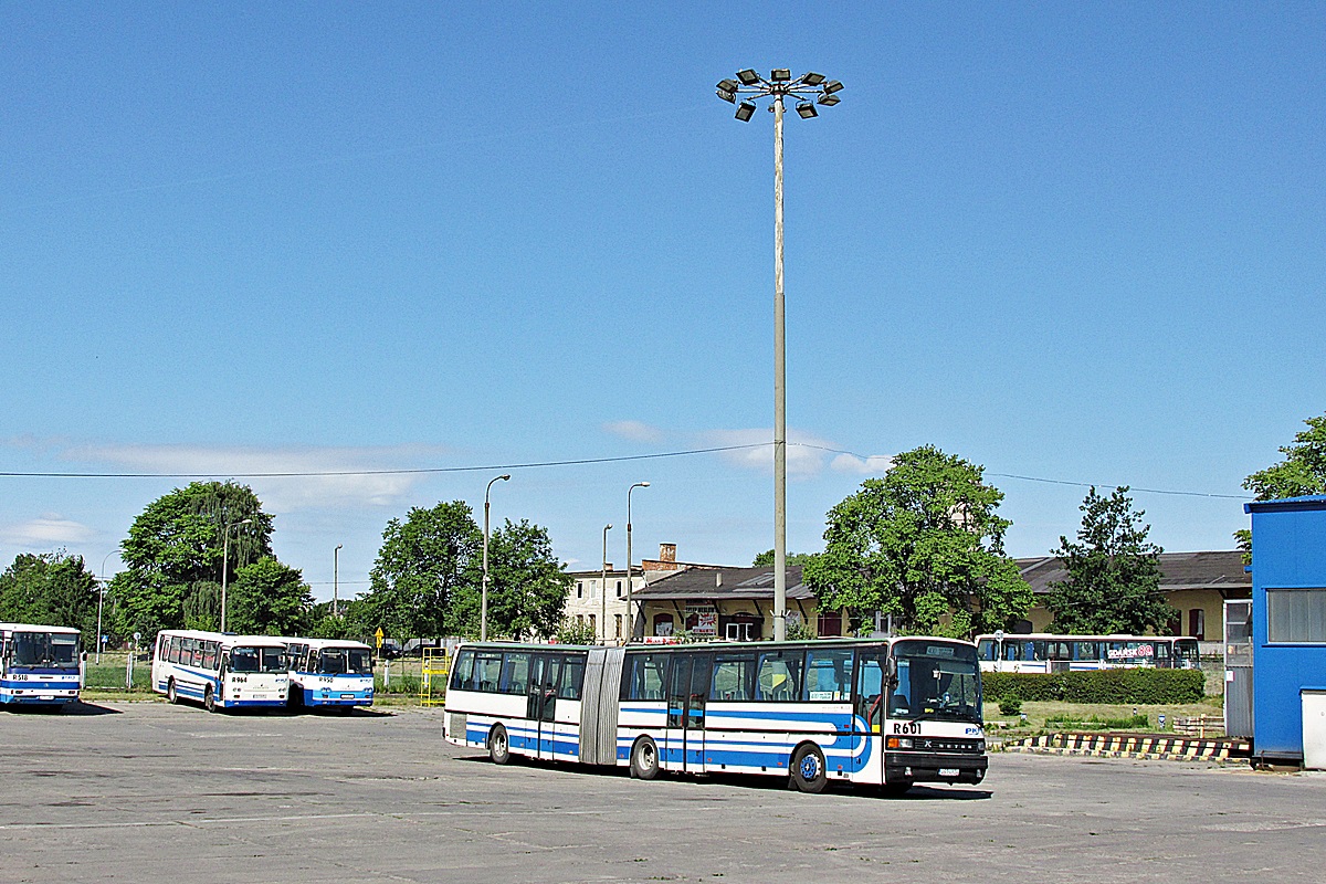 Setra SG221 UL GST UY24
Starogard Gdański, (stary) dworzec autobusowy. 
Słowa kluczowe: PKS_Starogard