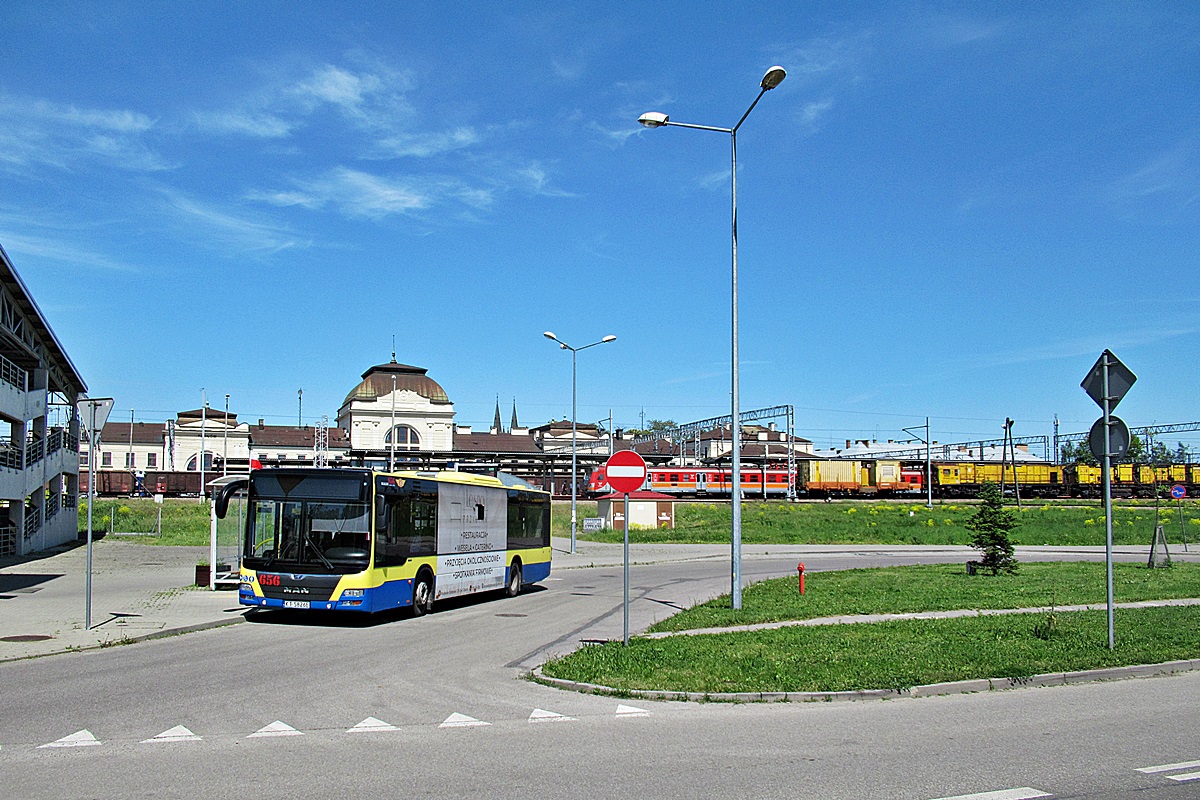 MAN NL293 Lion`s City KT 5826E
Tarnów, pętla autobusowa przy ul. Do Huty.
Słowa kluczowe: MPK