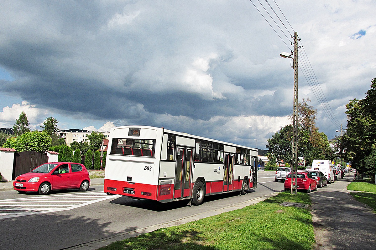 Jelcz 120MM/2 NAZ 1382
Nowy Sącz, ul. Lwowska. 
Słowa kluczowe: MPK