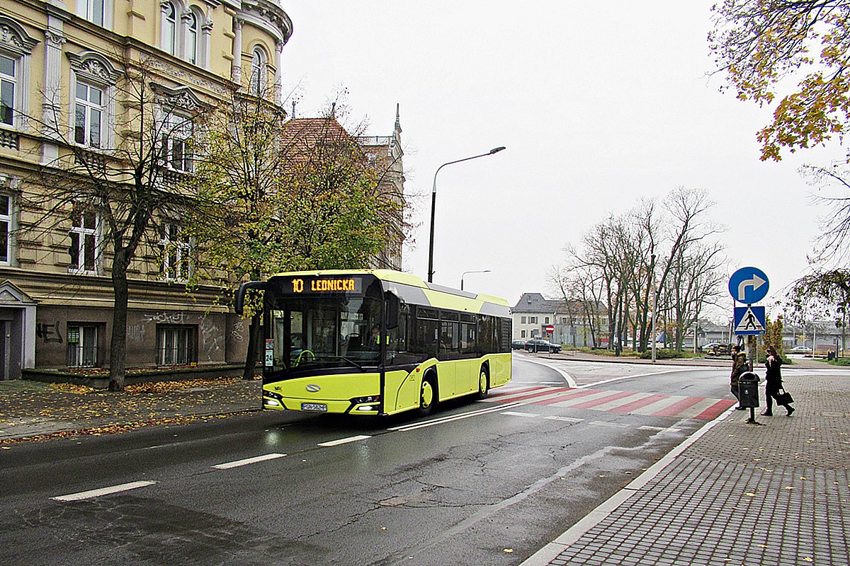 Solaris Urbino 10,5 PGN 582HP
Gniezno, ul. Lecha.
Słowa kluczowe: MPK