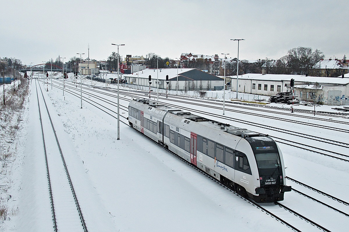 SA133-027
Szwajcar jako R95829 relacji Grudziądz - Malbork opuszcza stację Kwidzyn. 
