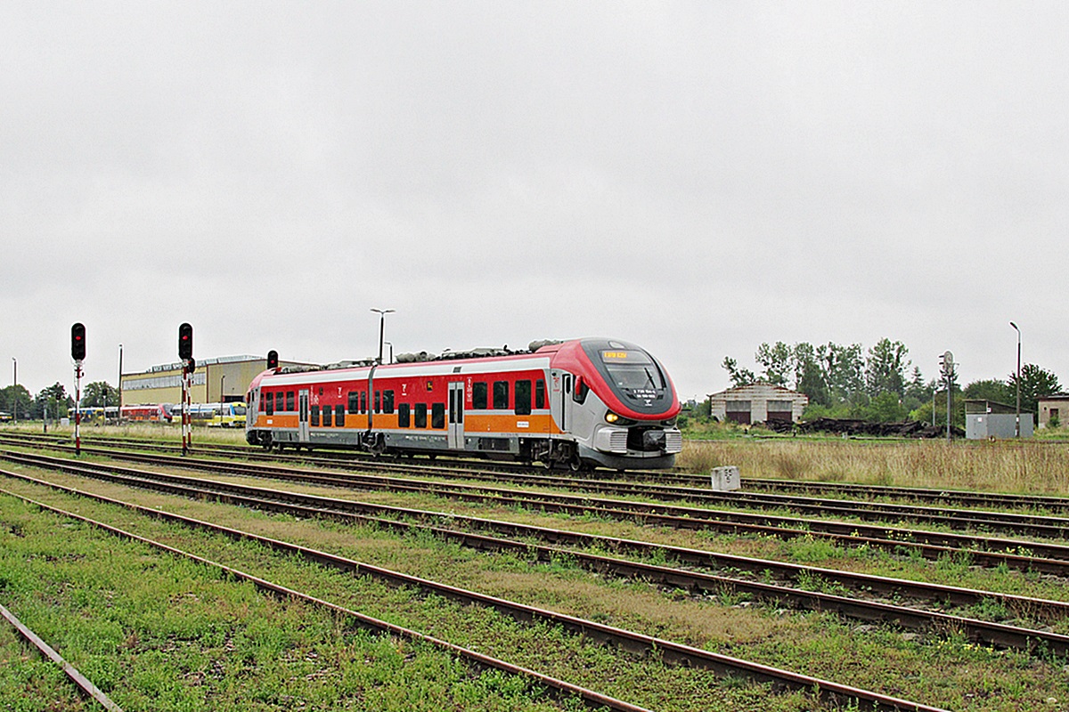 SA139-022
Link podstawia się na stację Chojnice, skąd odjedzie jako R50708 do Tczewa. 
