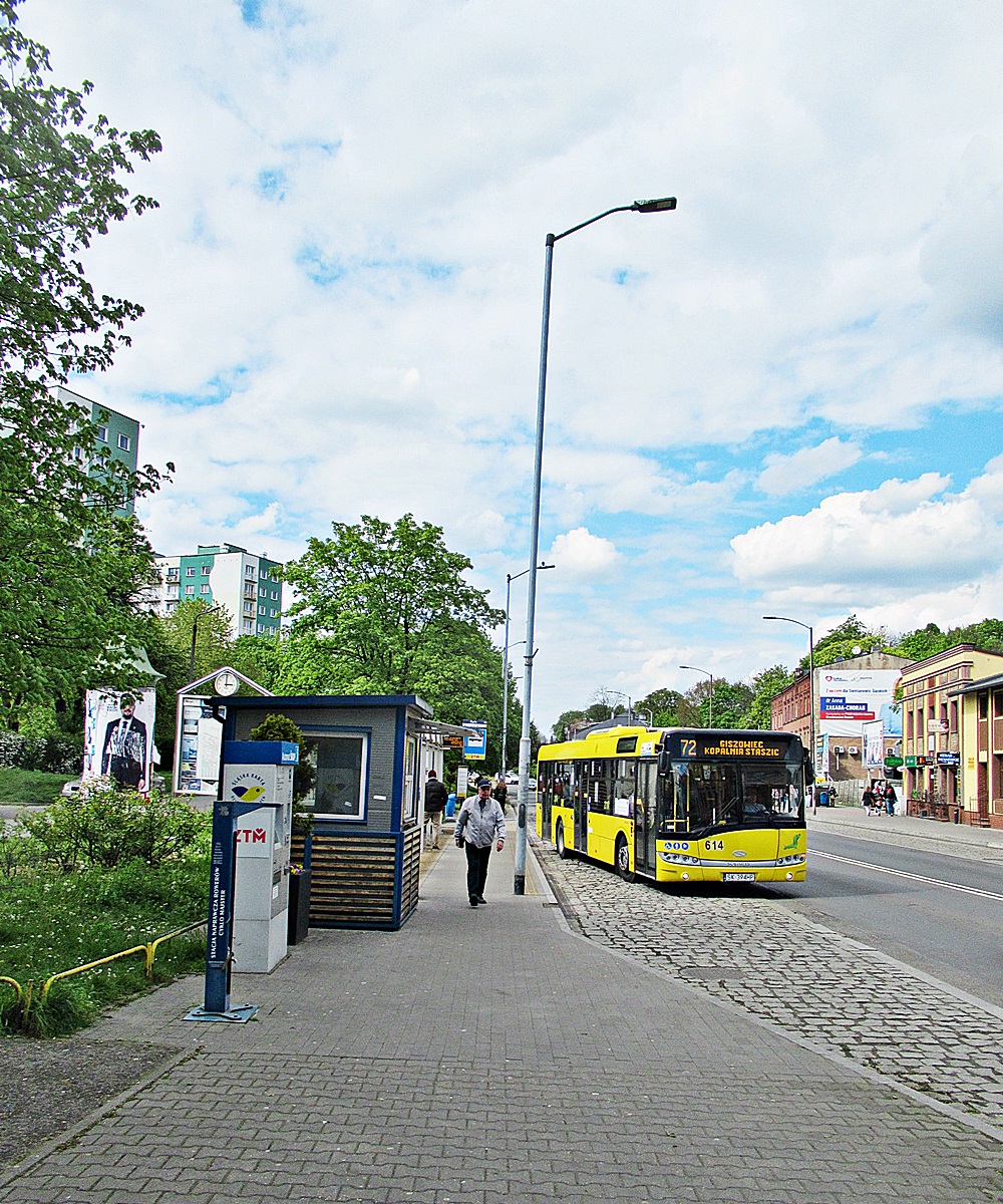 Solaris Urbino 12 SK 394HP
Siemianowice Śląskie, ul. Śląska. 
Słowa kluczowe: GOP