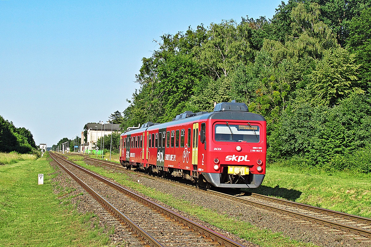 SN83-001
Jacek jako R50783 relacji Tczew - Chojnice opuszcza Zblewo. 
