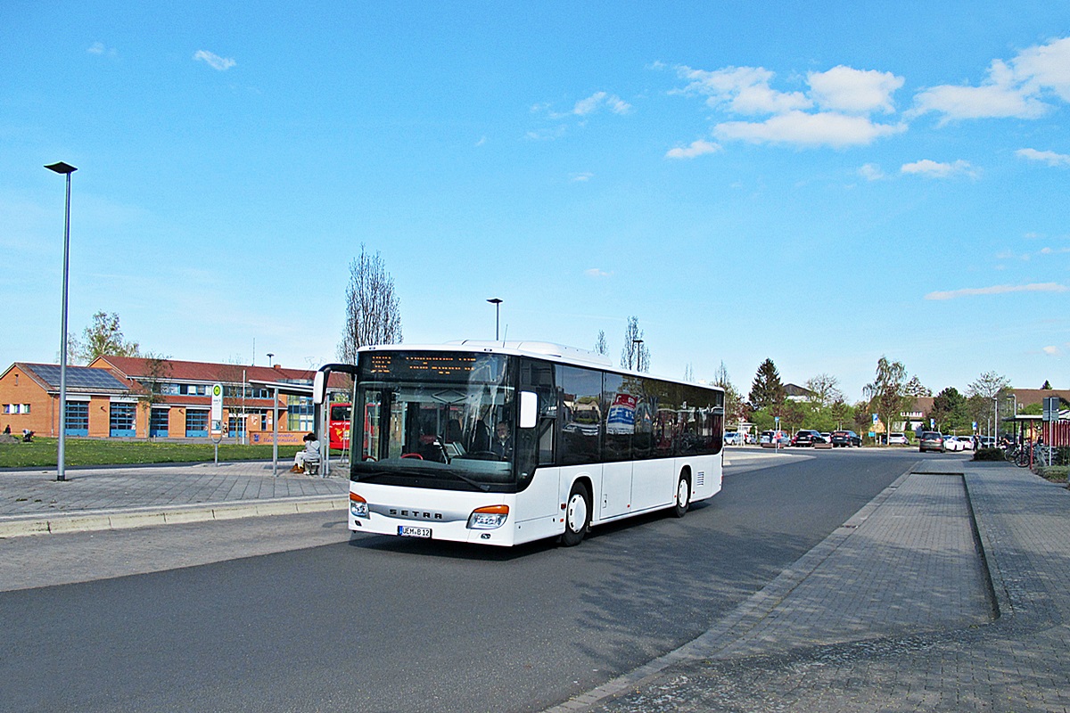 Setra S415 UL UEM-B 12
Ueckermünde, Busbahnhof.
