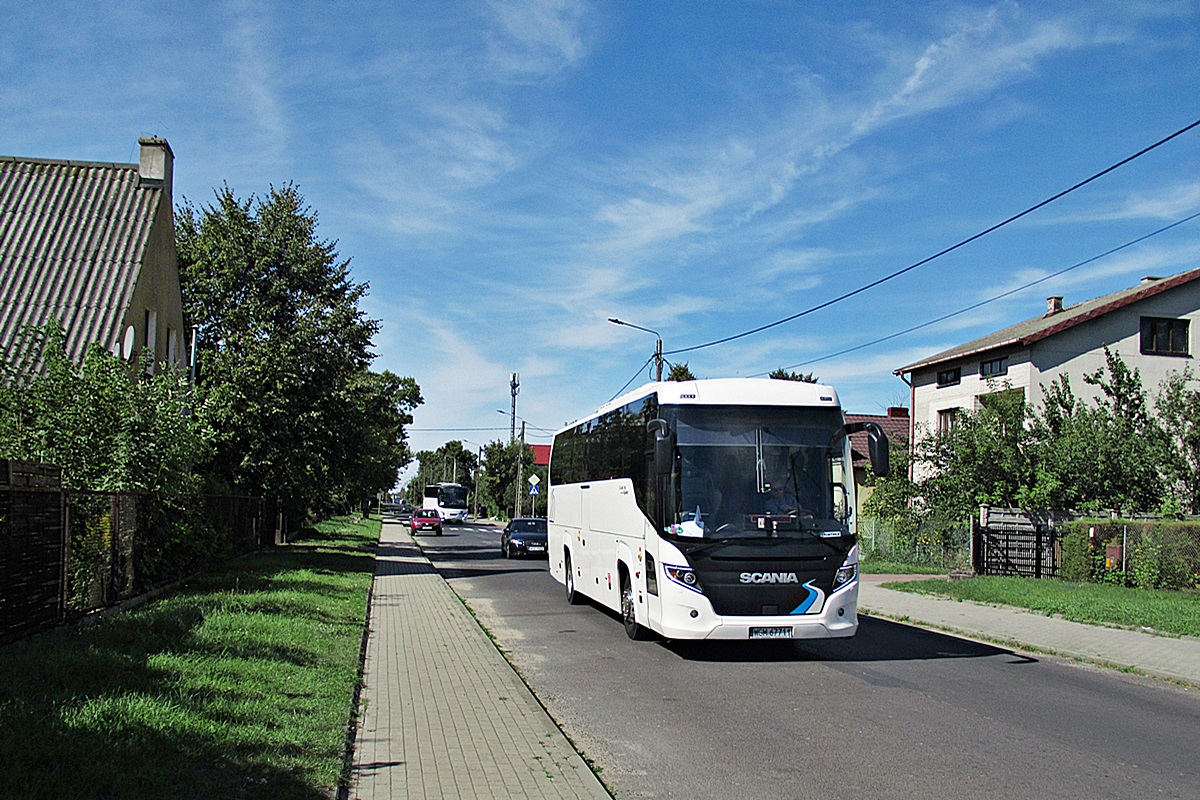 Scania TK 400 EB4x2NI Touring HD WGM 67711
Sierpc, ul. Dworcowa.
Jeden z trzech autobusów z firmy Markpol Chorzelów, które we wrześniu zastępowały pociąg TLK Flisak relacji Katowice - Gdynia Główna na odcinku Brodnica - Płock.
Słowa kluczowe: zapociąg