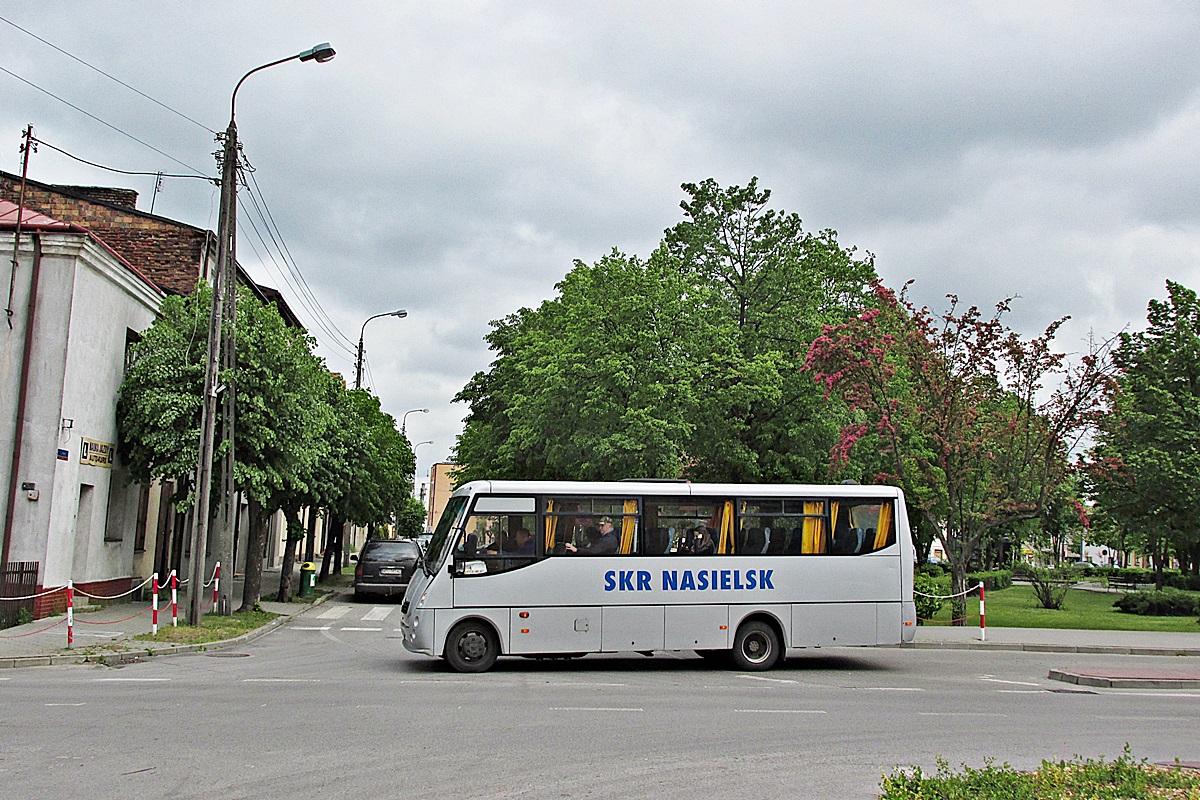 Autosan H7-10.06 WND 11830
Nasielsk, ul. Młynarska x Kościelna.
