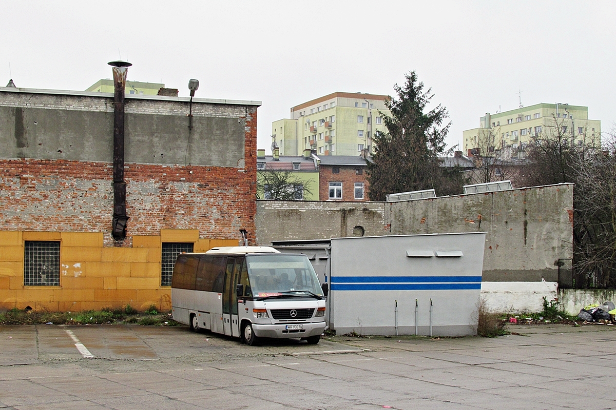 Mercedes-Benz 815 D / Auwärter Teamstar WR 9337N
Bydgoszcz, baza przy ul. Rycerskiej. 
