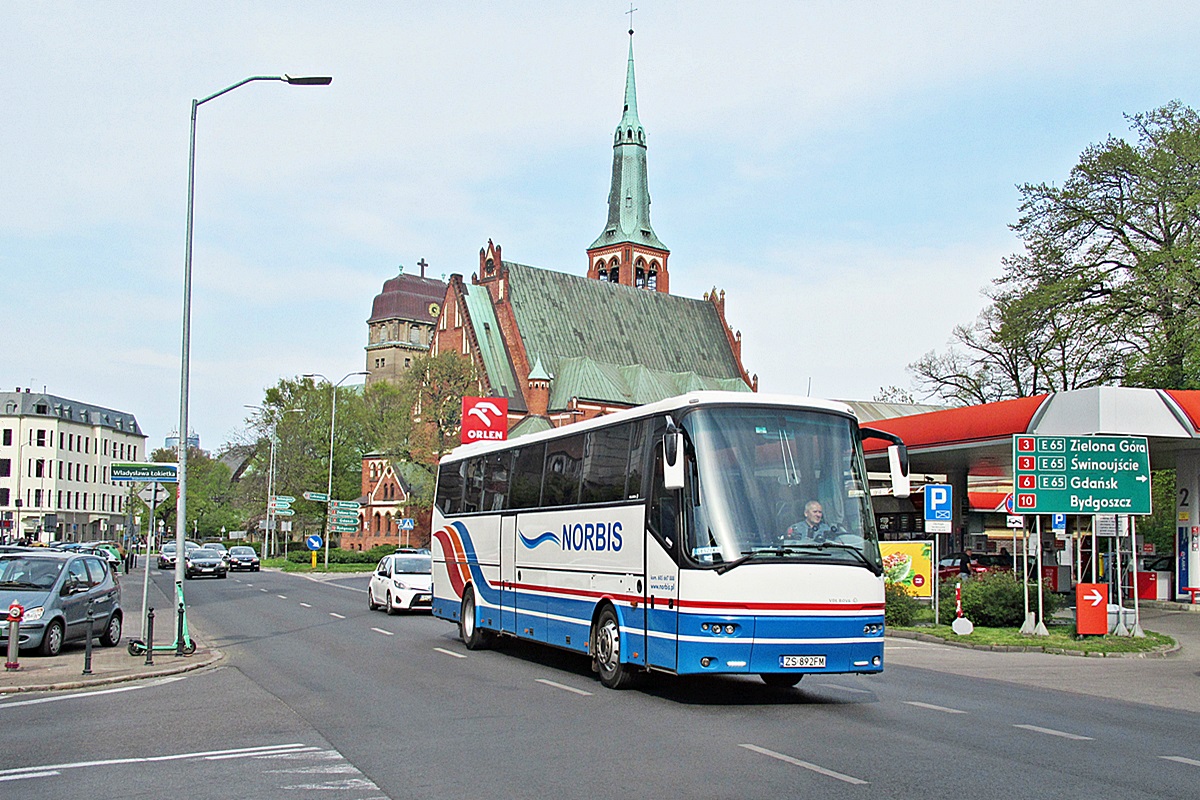 Bova Futura FHD 127-365 ZS 892FM
Szczecin, ul. Mikołaja Kopernika. 
