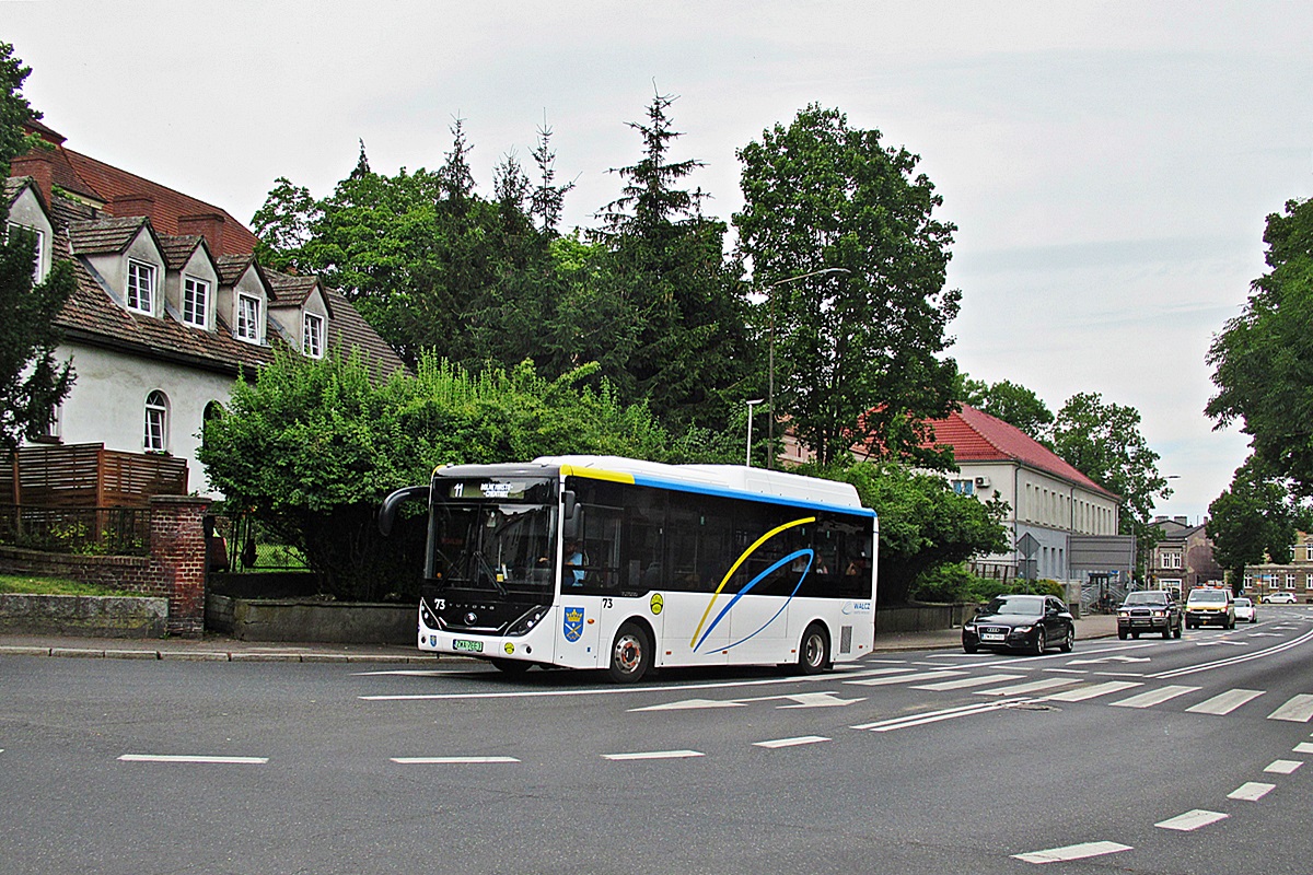 Yutong ZK6890BEVG E9 ZWA 7EE3
Wałcz, ul. Kościuszkowców x Kilińszczaków. 
Jedna z ośmiu chińskich nówek wprowadzonych do ruchu liniowego na początku bieżącego miesiąca. 
Słowa kluczowe: ZKM