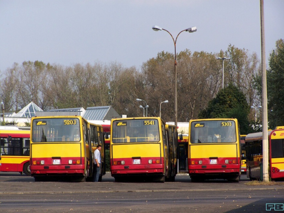 5203, 5303, 5541
Sprawdzanie, czy jeszcze jest w stanie.
Słowa kluczowe: IK280 5203 5303 5541 ZajezdniaOstrobramska 2011