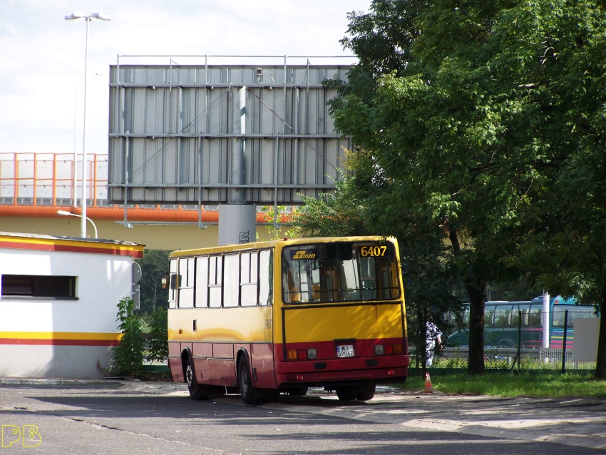 6407
Za trzy tygodnie zniknie z Ostrobramskiej
Słowa kluczowe: Ik260 6407 ZajezdniaOstrobramska 2011