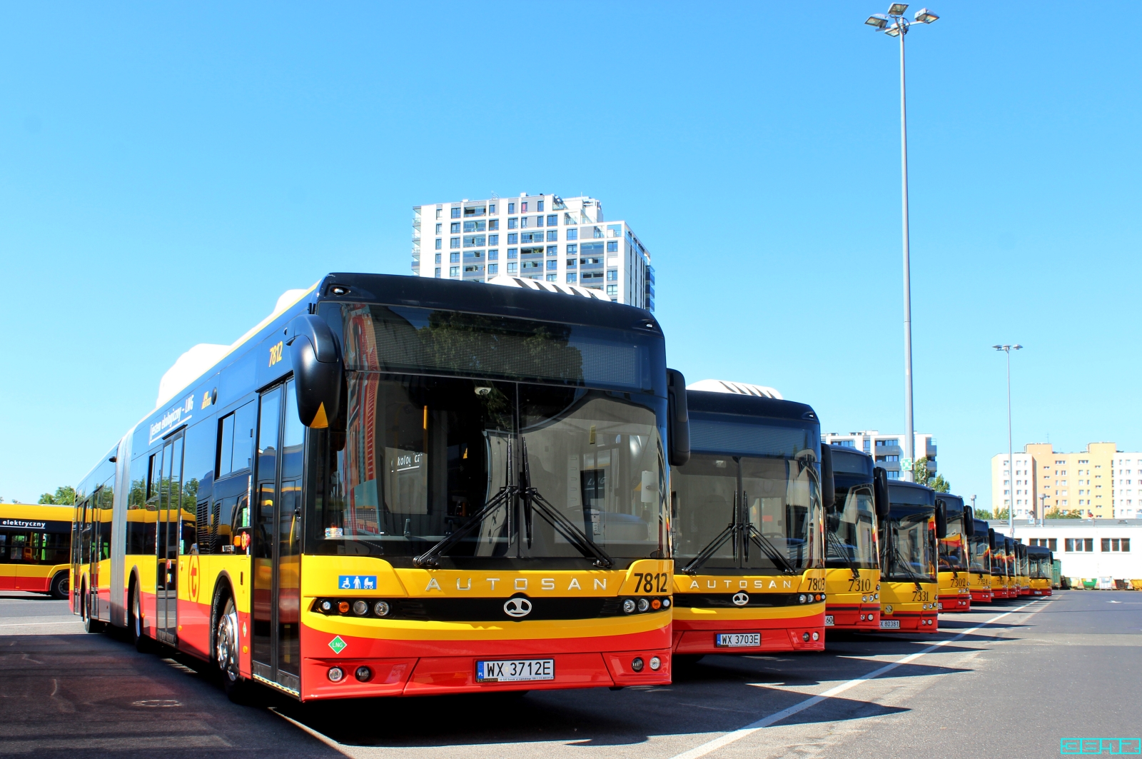 7812, 7803, 7310, 7331
Słowa kluczowe: AutosanSancity18LFLNG 7812 7803 SM18LNG 7310 7331 ZajezdniaOstrobramska 2022