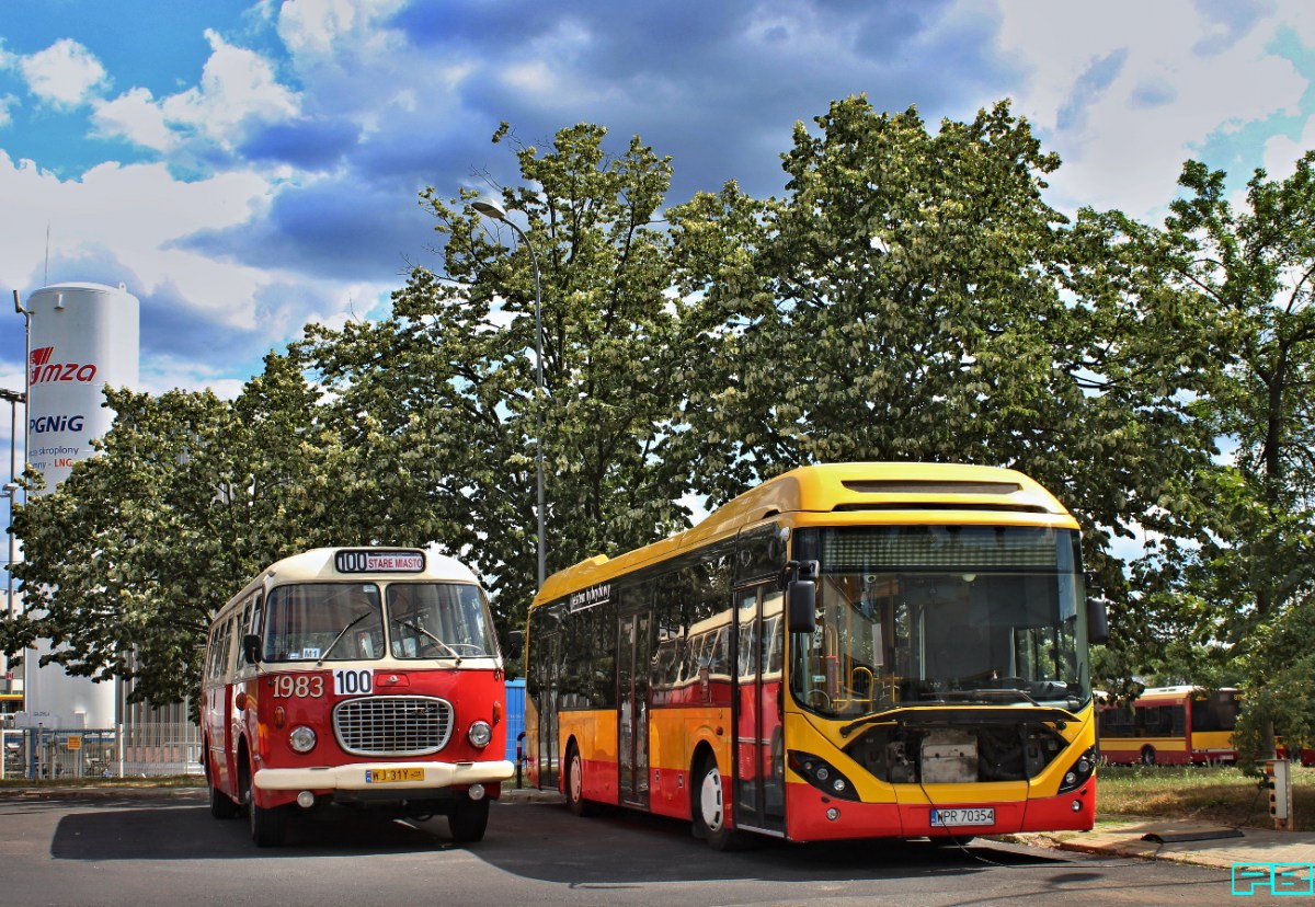 941
Tym razem przedłużenia umowy nie będzie. Autobus jest już pozbawiony oznaczeń warszawskich.
Słowa kluczowe: Volvo7900H 941 ZajezdniaOstrobramska 2019